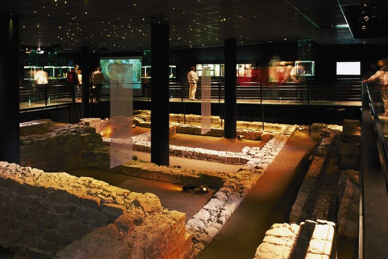 Isis und Mater Magna-Heiligtum