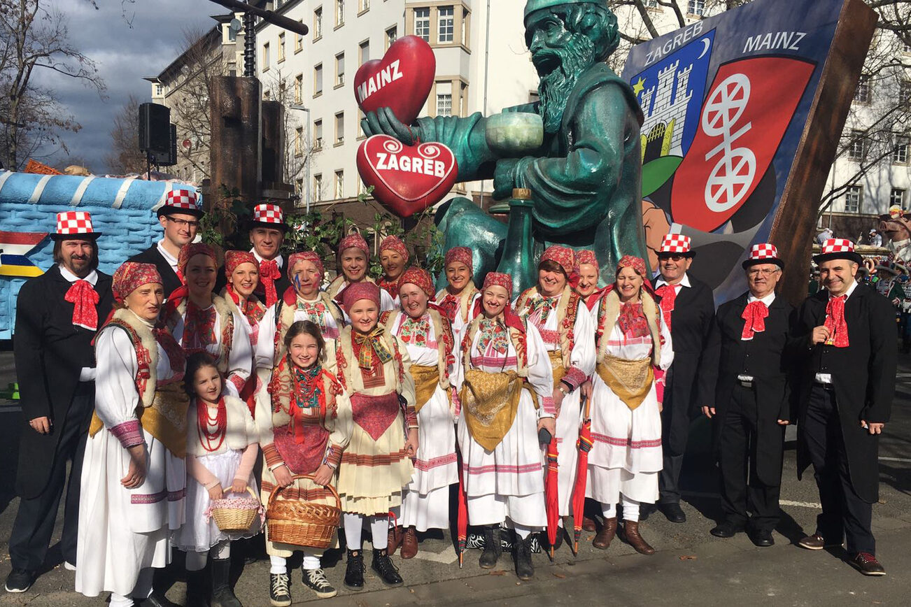 Croatian cultural community Mainz at the Rose Monday parade