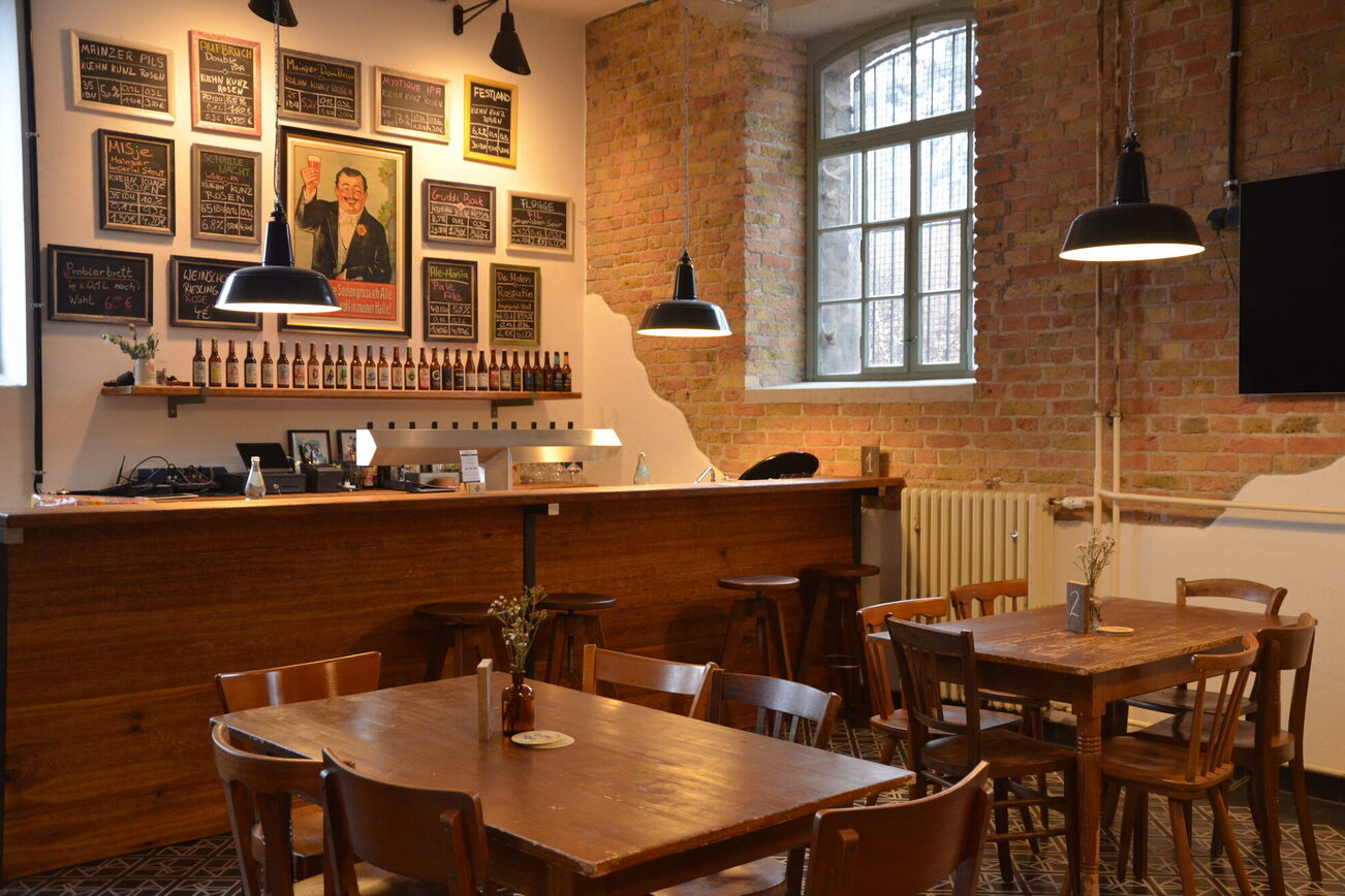 Taproom of the Kuehn Kunz Rosen brewery