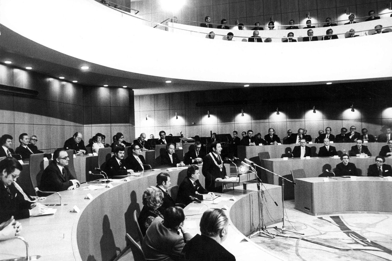 Einweihung des neuen Rathauses