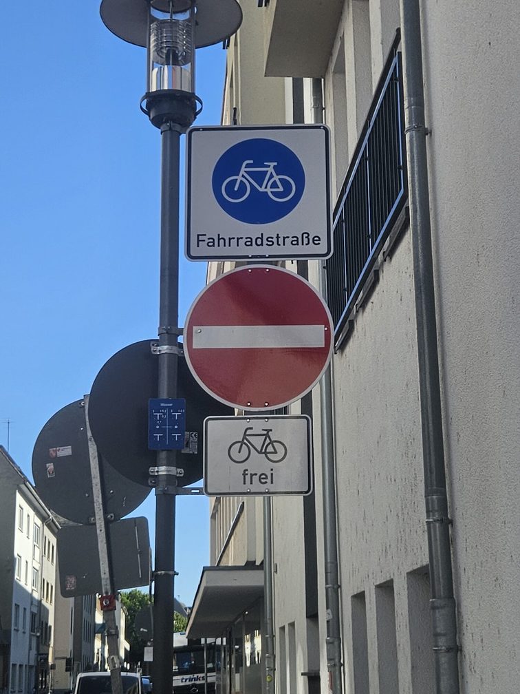 Einbahnstraße Rad frei