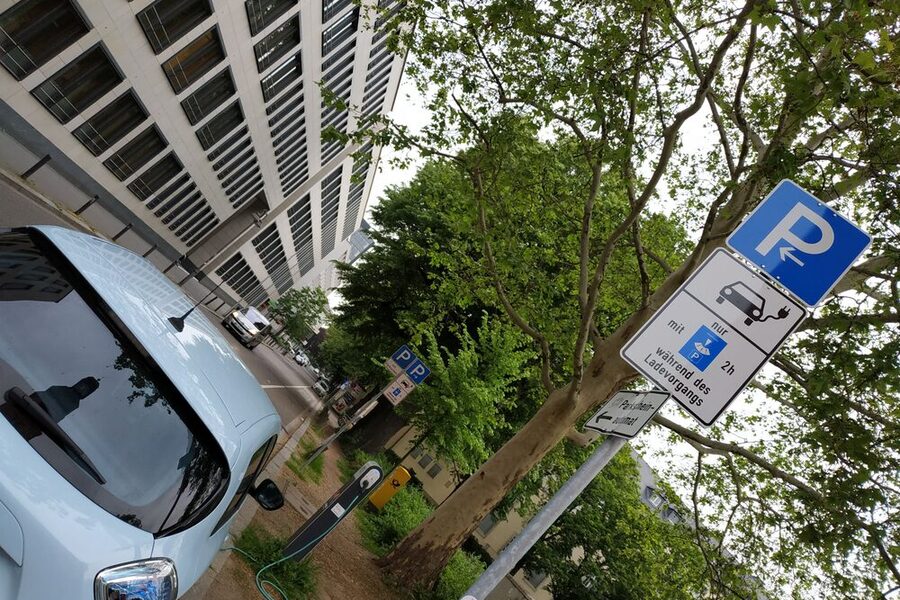 Beschilderung E-Ladestation