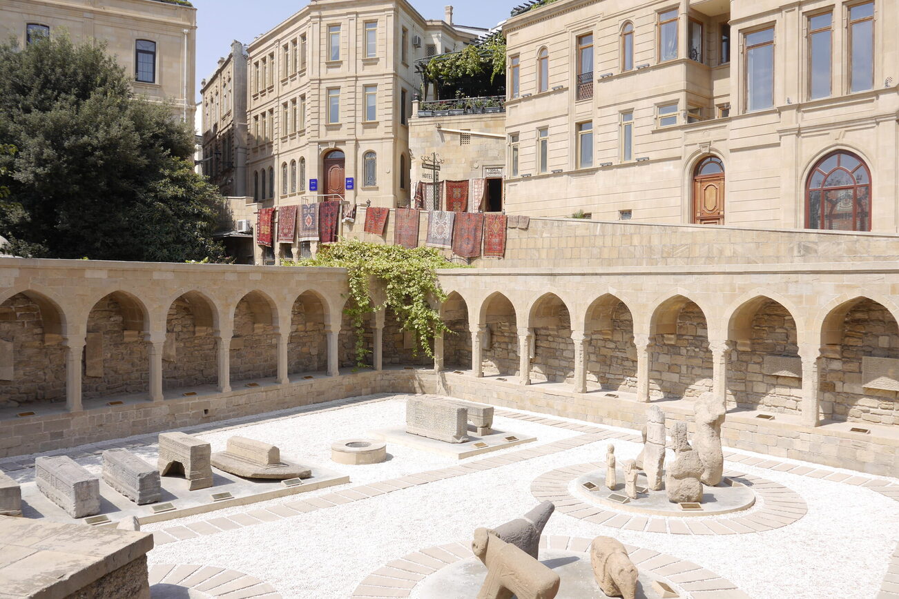 Plac Icheri Seher, Baku