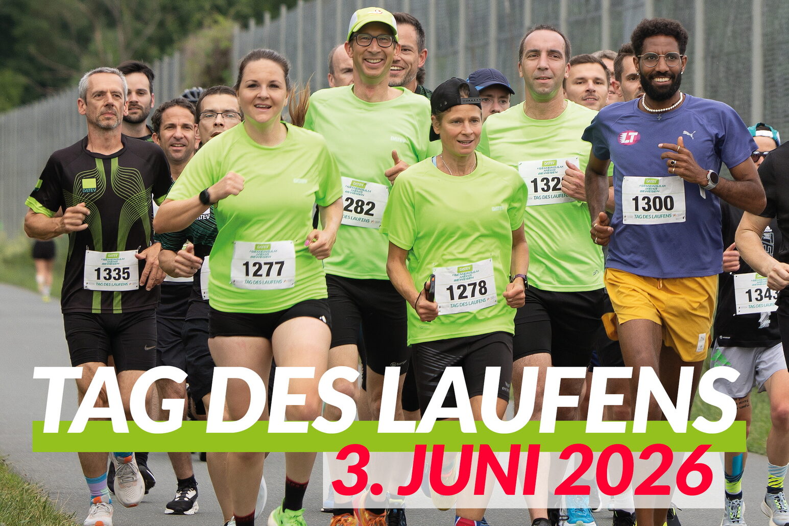 Läufer:innen mit Startnummern und Schriftzug "Tag des Laufens, 3. Juni 2026"
