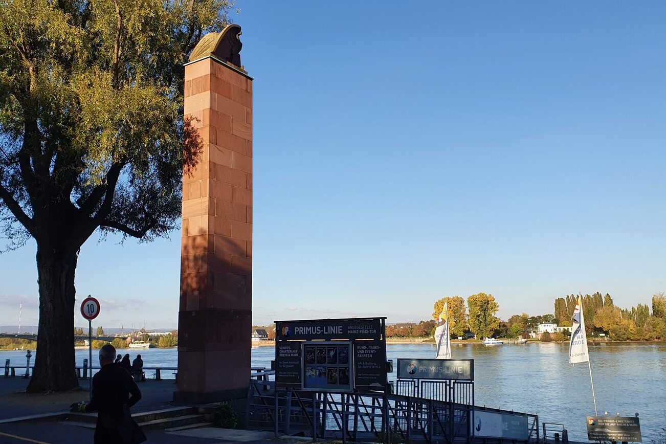 Kreuzer Mainz-Ehrenmal