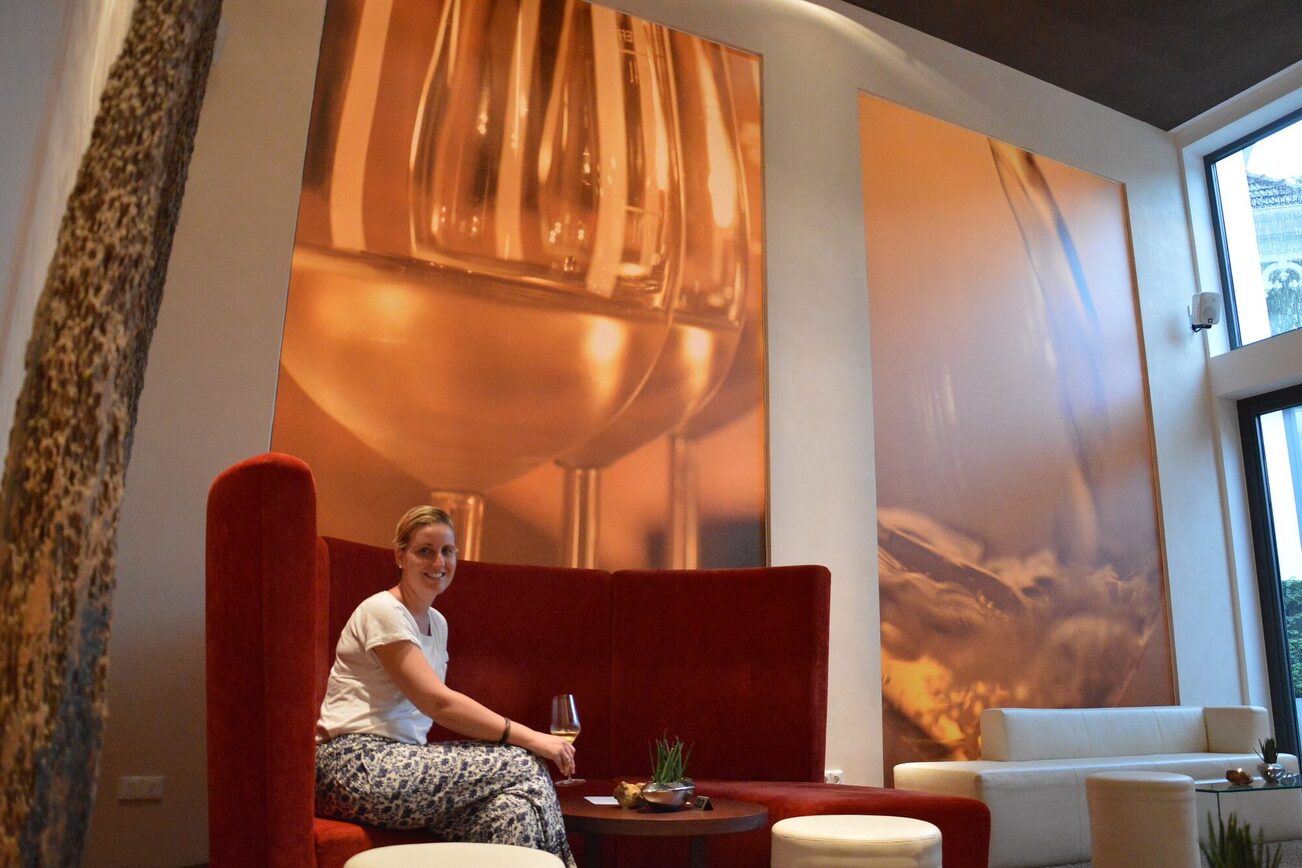 Carolin Spanier-Gillot in the lounge of the winery