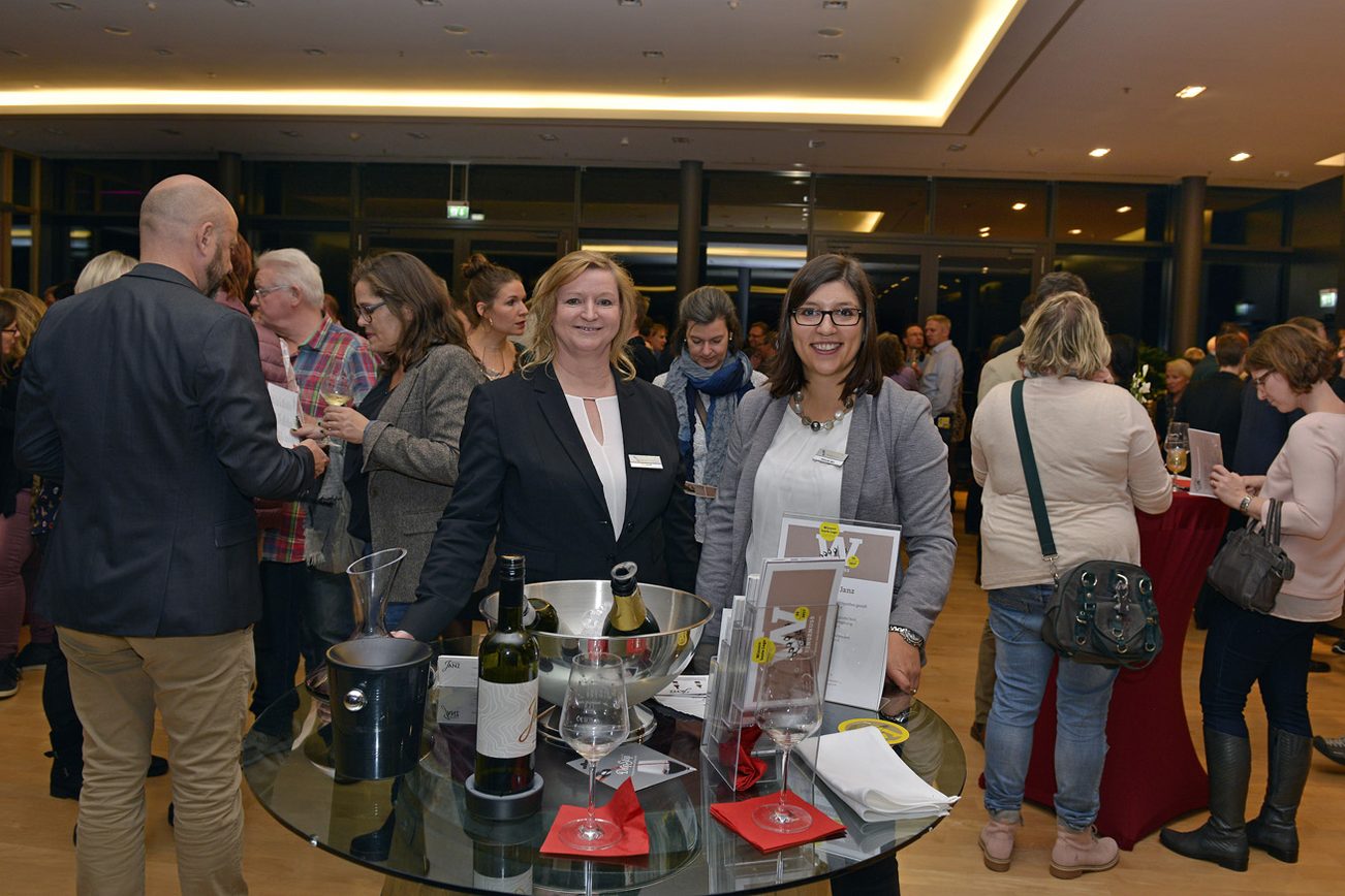 Winzer bei Premiumverkostung