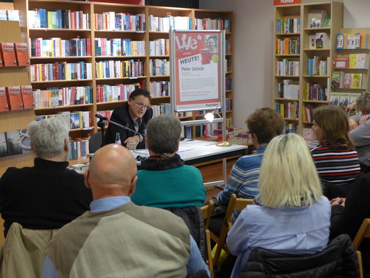 Der Mainzer Autor Peter Jackob las in der Buchhandlung Hugendubel vor.