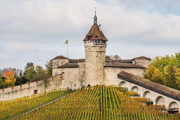 Burg aus dem Mittelalter © pixabay