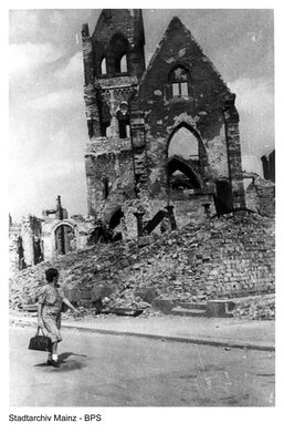 Ruine von St. Christoph, Juli 1945 (BPSF / 2659 A)