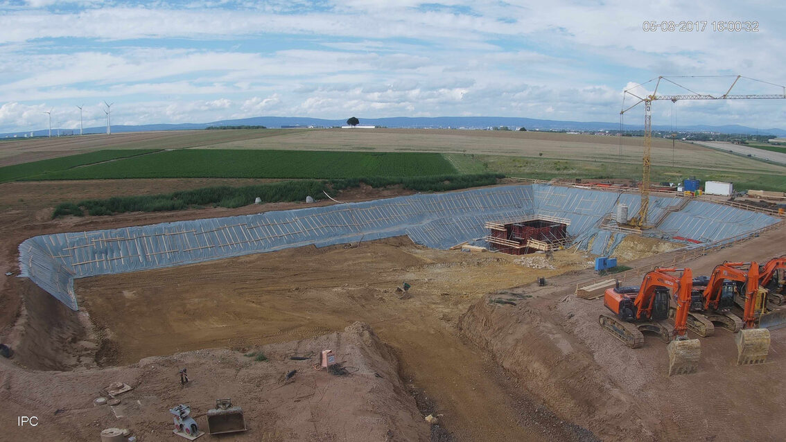 Baustelle Neues Regenrückhaltebecken Ebersheim August 2017
