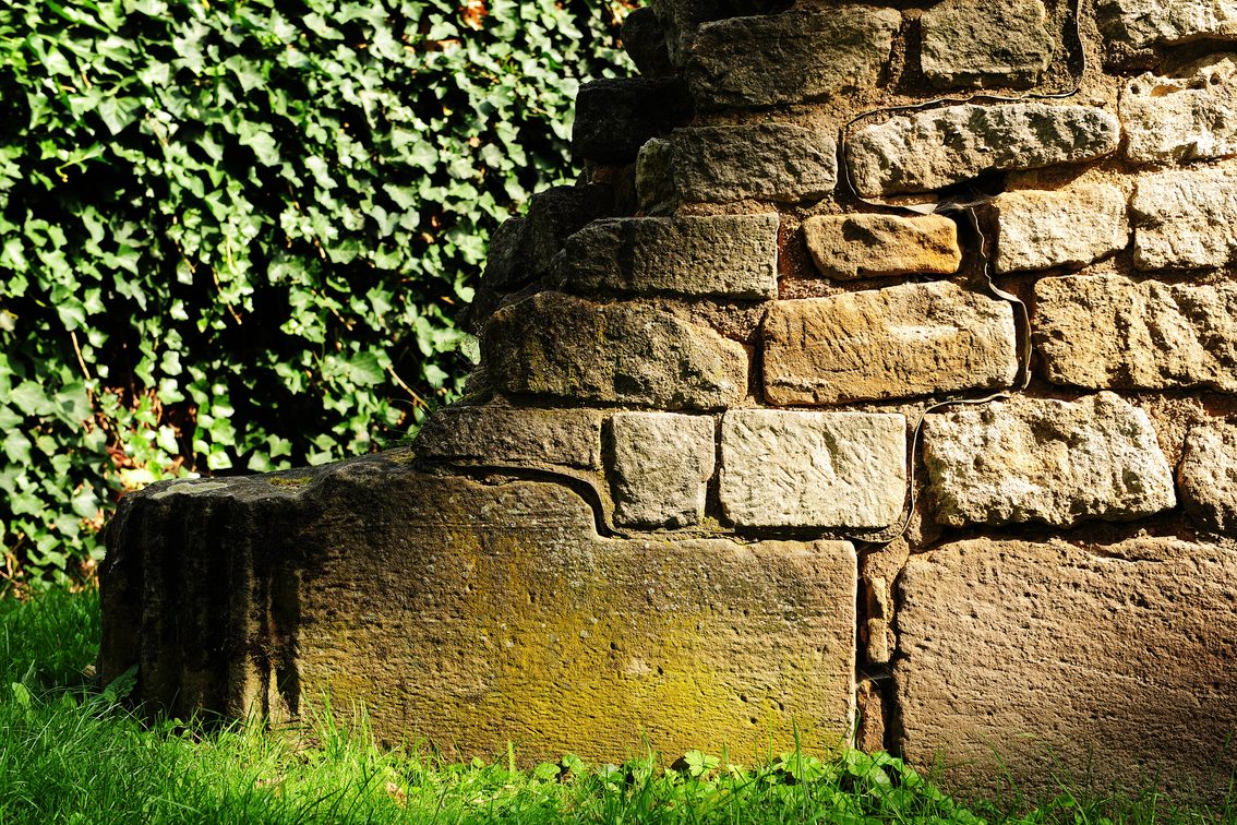Detailaufnahme der Überreste des Römischen Stadttors