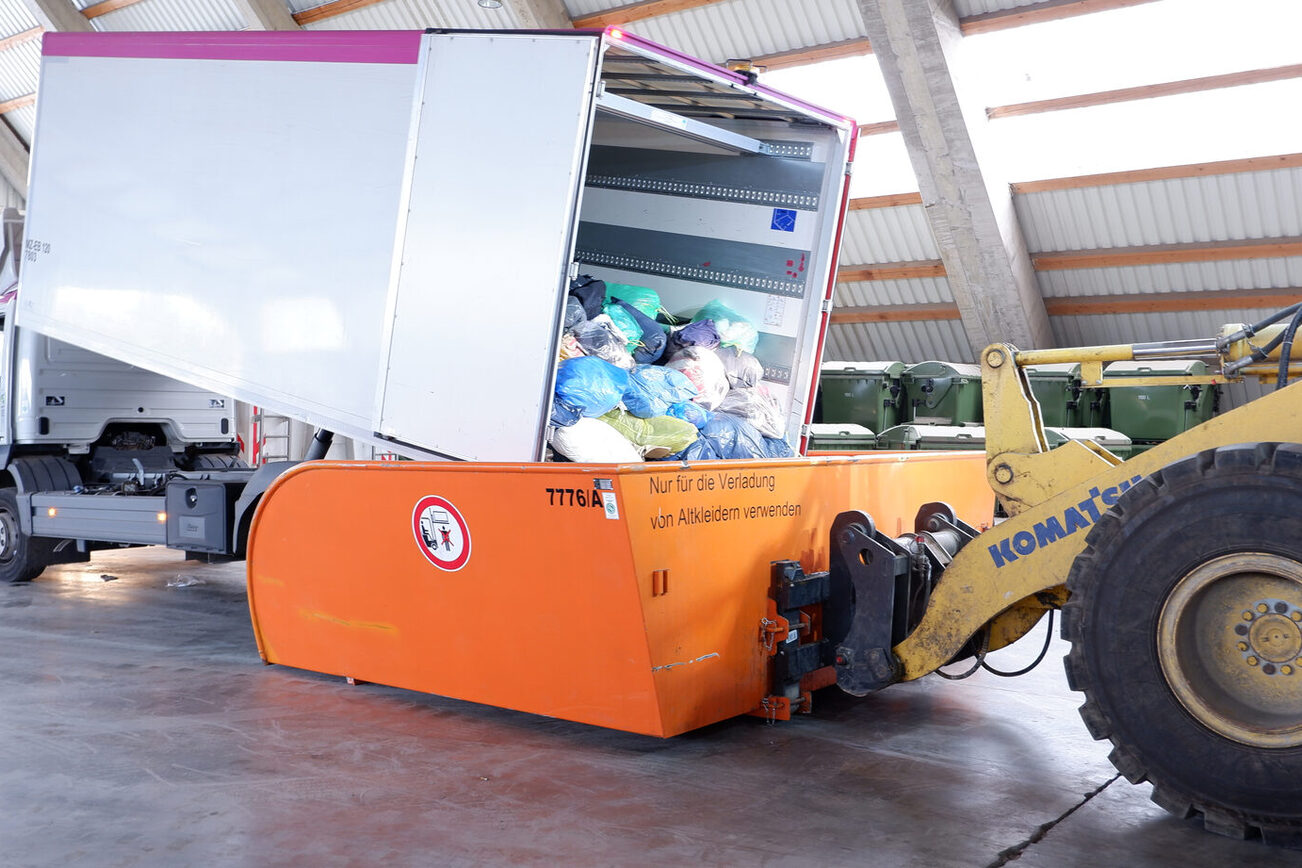 Stare ubrania są ponownie ładowane