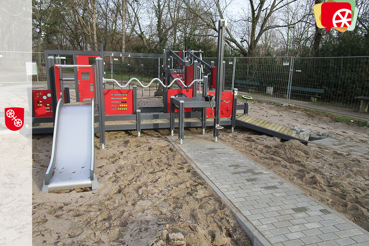 Foto neue Spielgeräte Hartenbergpark