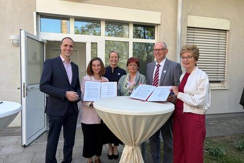 Unterzeichnung Kooperationsvertrag Babyklappe Mainz