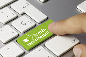 Computertastatur mit Schriftzug Termin vereinbaren © momius - Fotolia.com