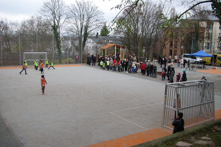 Bolzplatz Am Mahnes Mombach