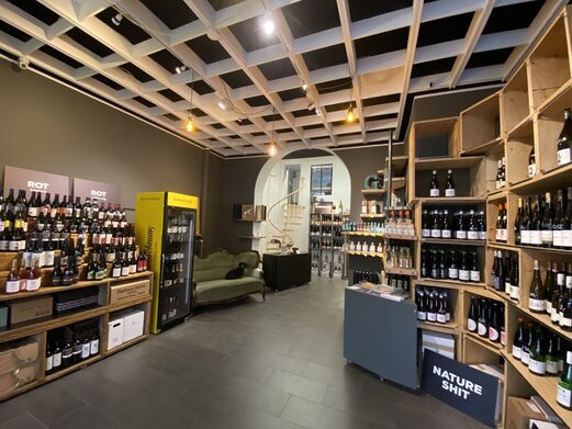 Die neu gestaltete Ladenfläche der Weinraumwohnung