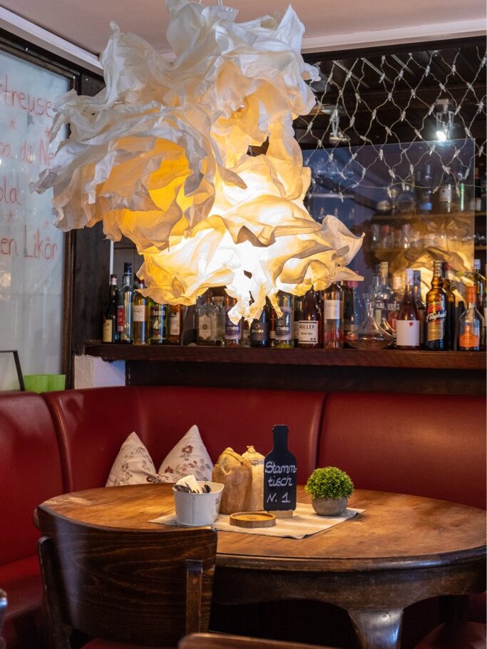 Cozy interior in the Bluhm wine house