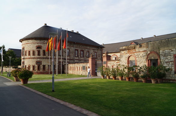 Die Reduitkaserne entstand beim Ausbau der Festung Mainz Anfang 19.Jh.