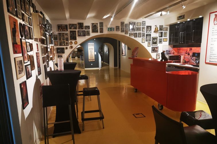 Ausstellung mit Emil Steinberger