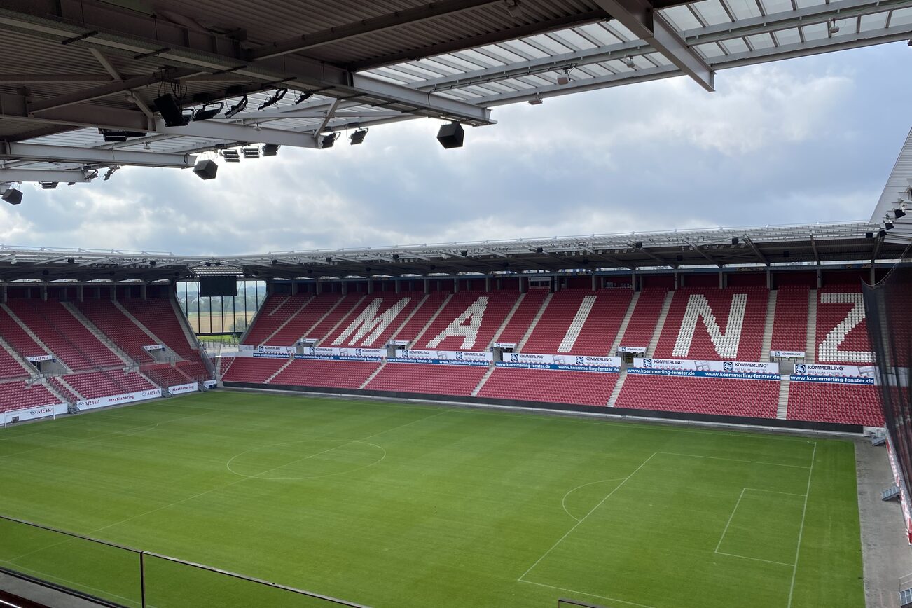 Eröffnungsfeier der heutigen Opel Arena, 3. Juli 2011