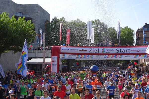 Auf gehts! Start beim Gutenberg Marathon Mainz © Landeshauptstadt Mainz