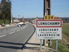 Ortsschild Longchamp