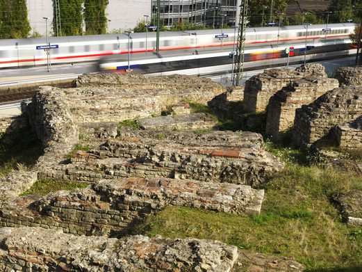 Teile des Römischen Bühnentheaters Mainz