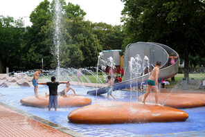 Rutsche auf dem Wasserspielplatz © Landeshauptstadt Mainz