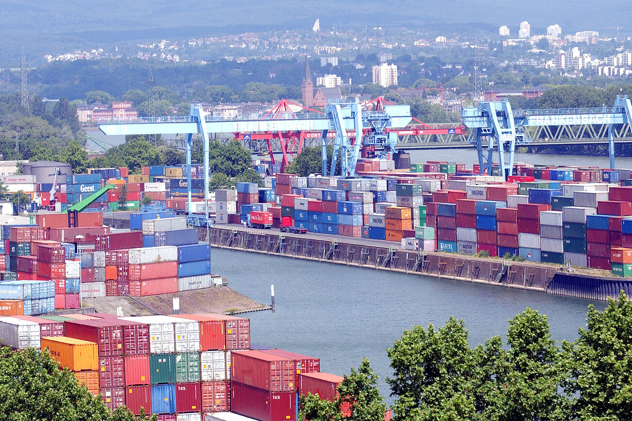 Container am Mainzer Zollhafen
