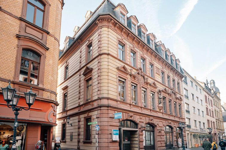 Das Gebäude in dem sich der Frankfurter Hof in Mainz befindet