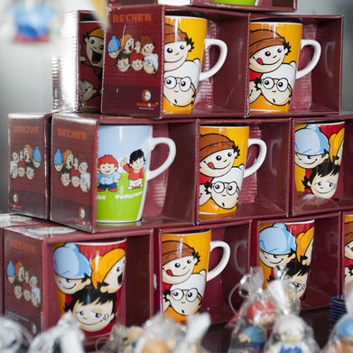 Souvenirs im Shop des Tourist Service Centers