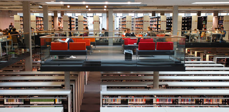 Studierende in der Bibliothek