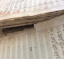 Restaurierungsbedürftige Noten