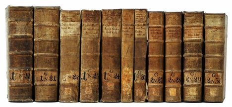 Blick auf die Buchrücken von Cesare Baronio, Annales ecclesiastici