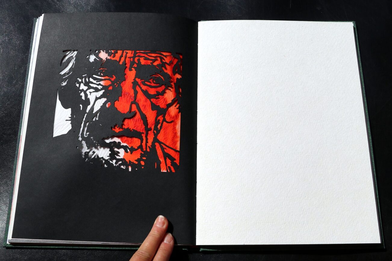 Papercut von Stephan Flommersfeld aus dem Buch „Josef“.