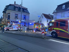 Rettungsfahrzeuge an der Unfallstelle.