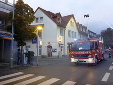 Einsatzfahrzeuge an der Einsatzstelle.