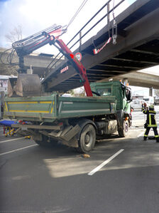 LKW von der Rückseite.