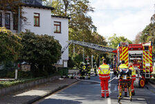 Einsatzkräfte an der Einsatzstelle.