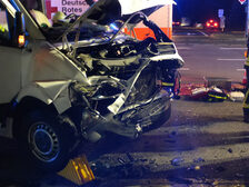 Demoliertes Unfallfahrzeug.