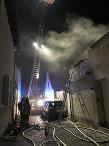 Einsatzkräfte am Einsatzort.