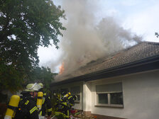 Brennender Dachstuhl.