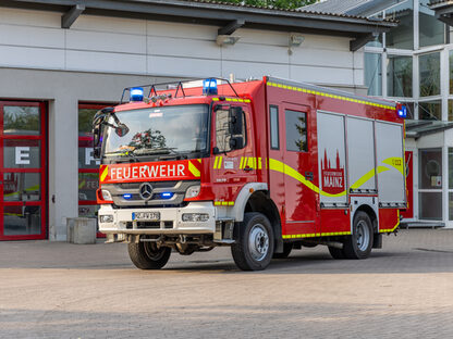 Foto des HLF der Freiwilligen Feuerwehr Ebersheim.