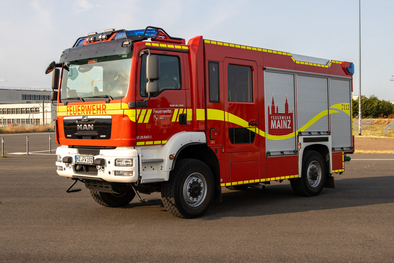 Foto des LF20 KatS der Freiwilligen Feuerwehr Bretzenheim.