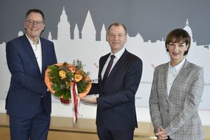 Gratulation an den neuen Museumsdirektor Dr. Ulf Sölter 