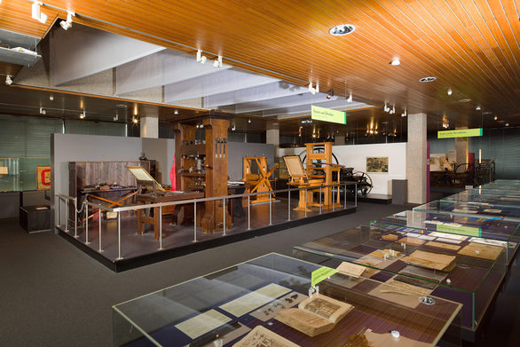 The print workshop on the second floor of the permanent exhibition.