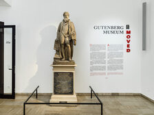 Scholl-Denkmal im Auftakt