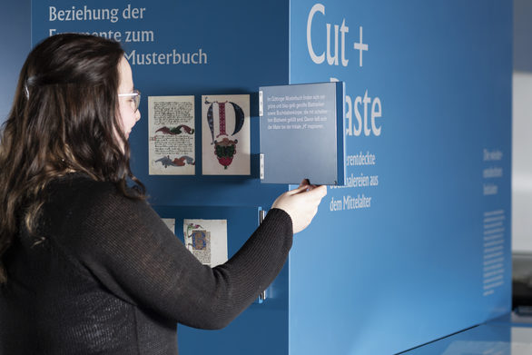 Interaktive Spurensuche in der Dauerausstellungs-Abteilung „Buch vor Gutenberg“